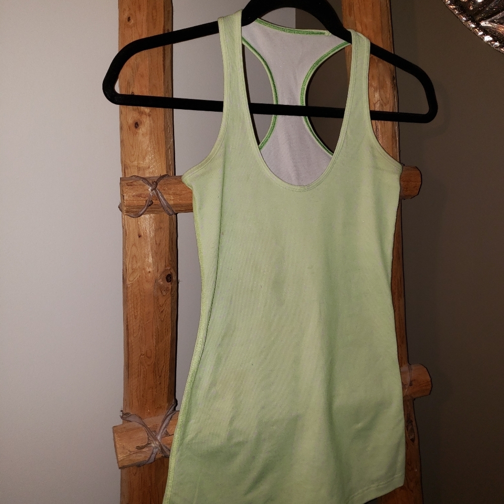 Lululemon fitted tank
